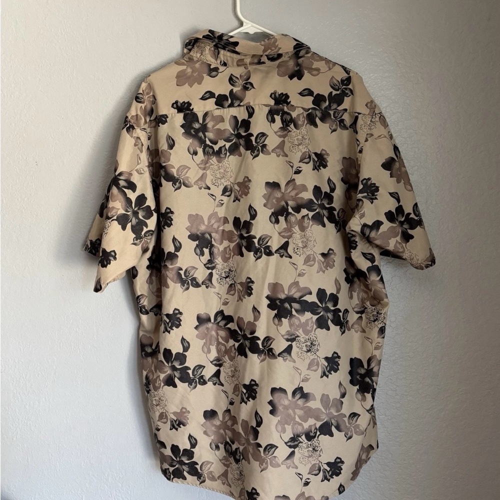 Stacy Adams Beige Floral Short Sleeve Button-Down Hawaiian Shirt - Picture 4 of 10